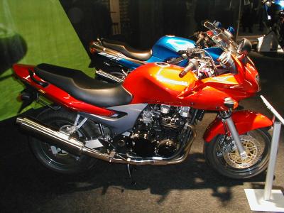 Kawasaki ZR-7 S