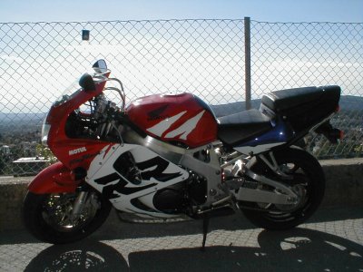 Honda CBR 900 RR