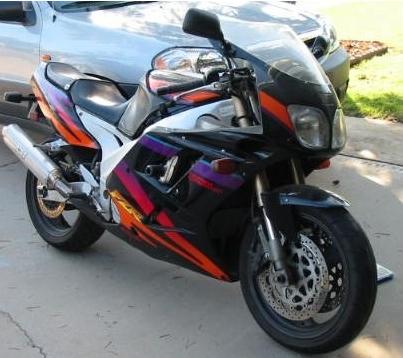 Yamaha FZR 1000