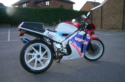Honda VFR 400 R
