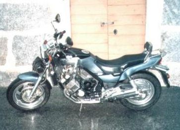 Yamaha FZX 750