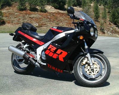 Yamaha FZR 1000 Genesis