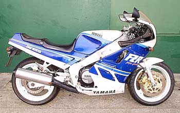 Yamaha FZR 750 Genesis (reduced effect)