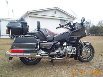 Honda GL 1200 DX Gold Wing