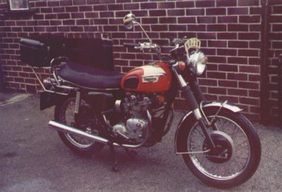 Triumph T 100 R Daytona