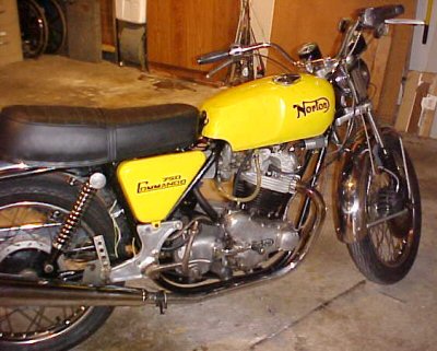Norton Commando 750 Roadster